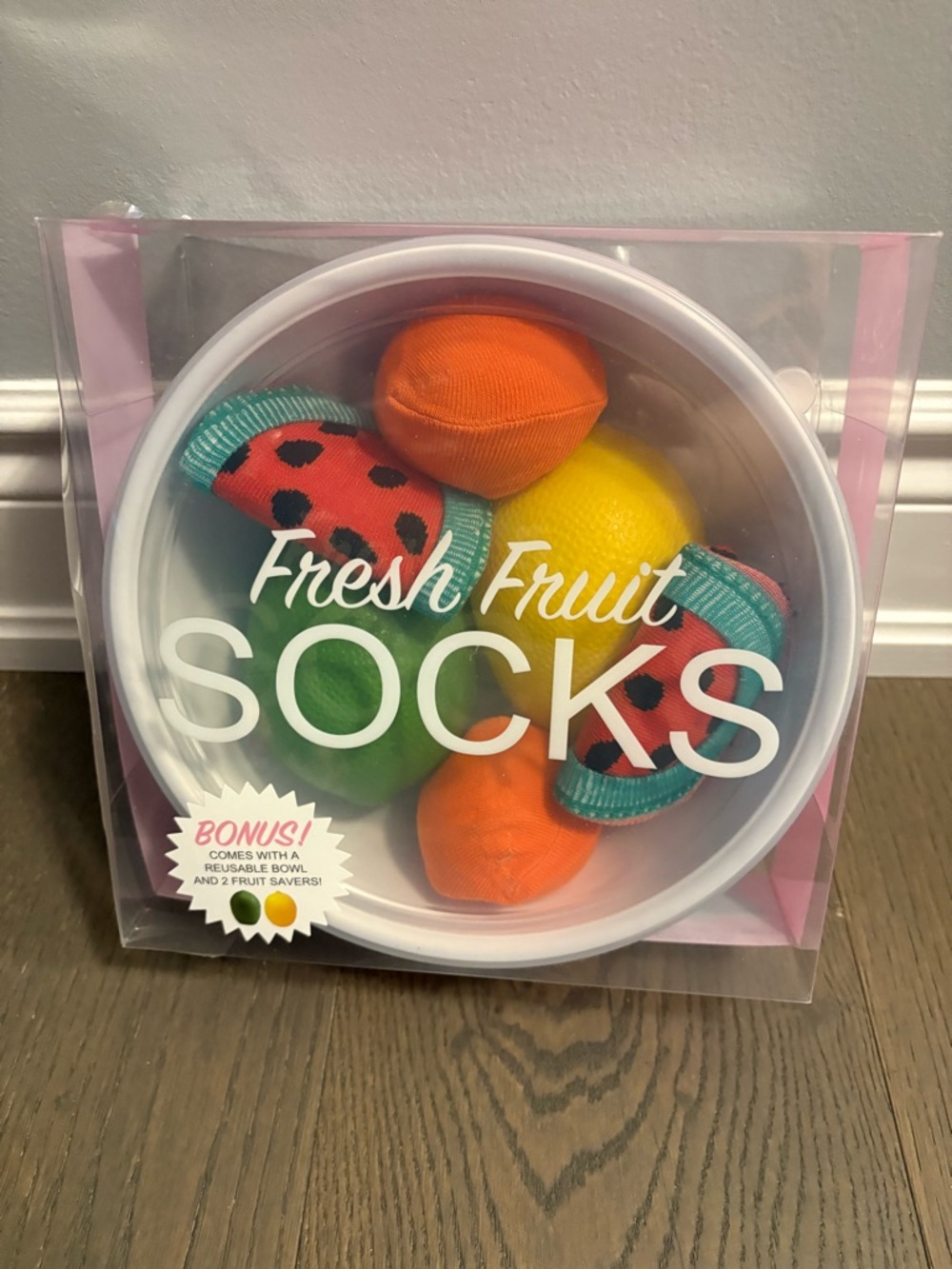 Socks in a bowl gifts new sealed box ret $89